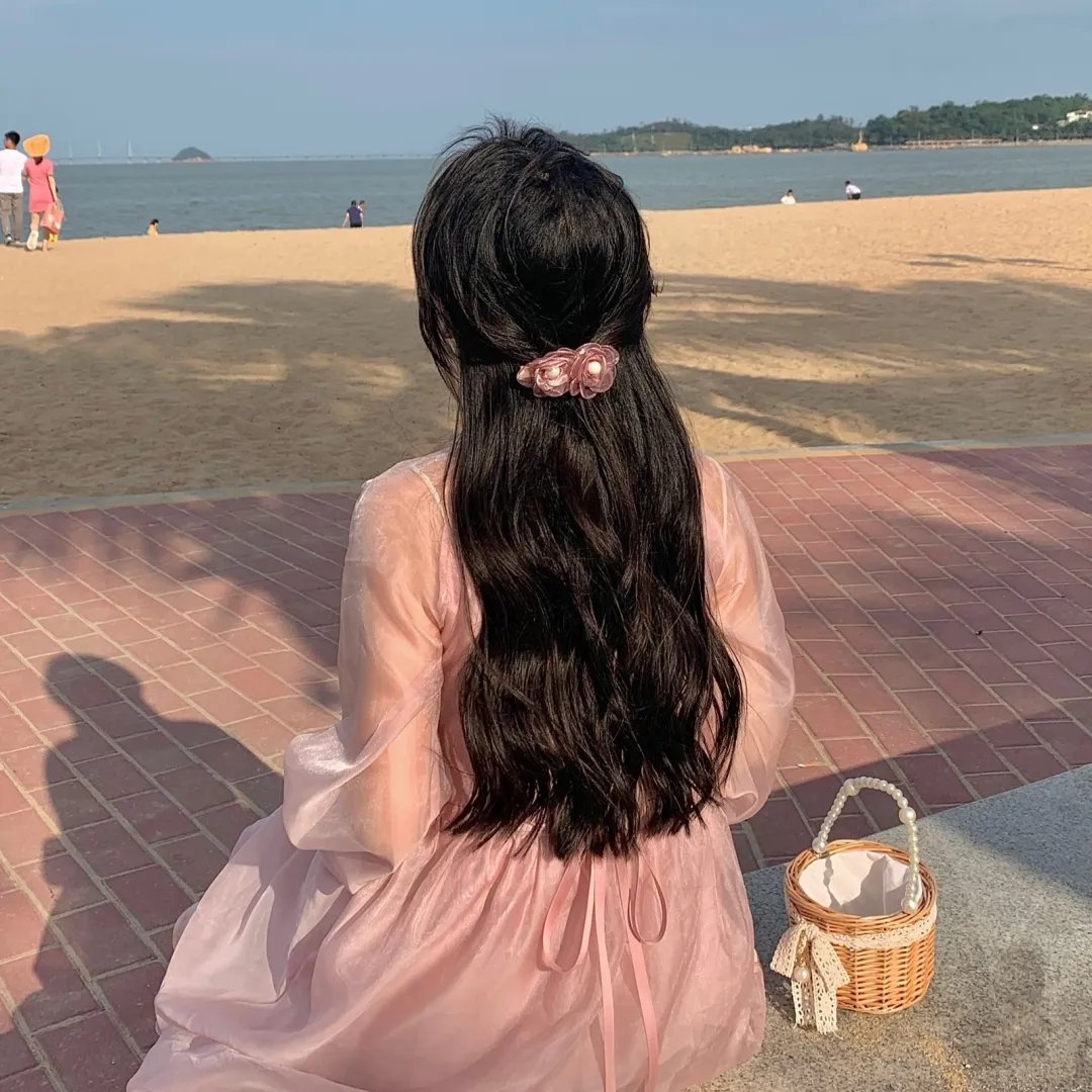 海滩春色